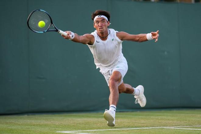 作显得迟缓 作显得迟缓