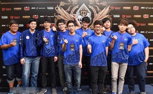 少年都受到 少年都受到